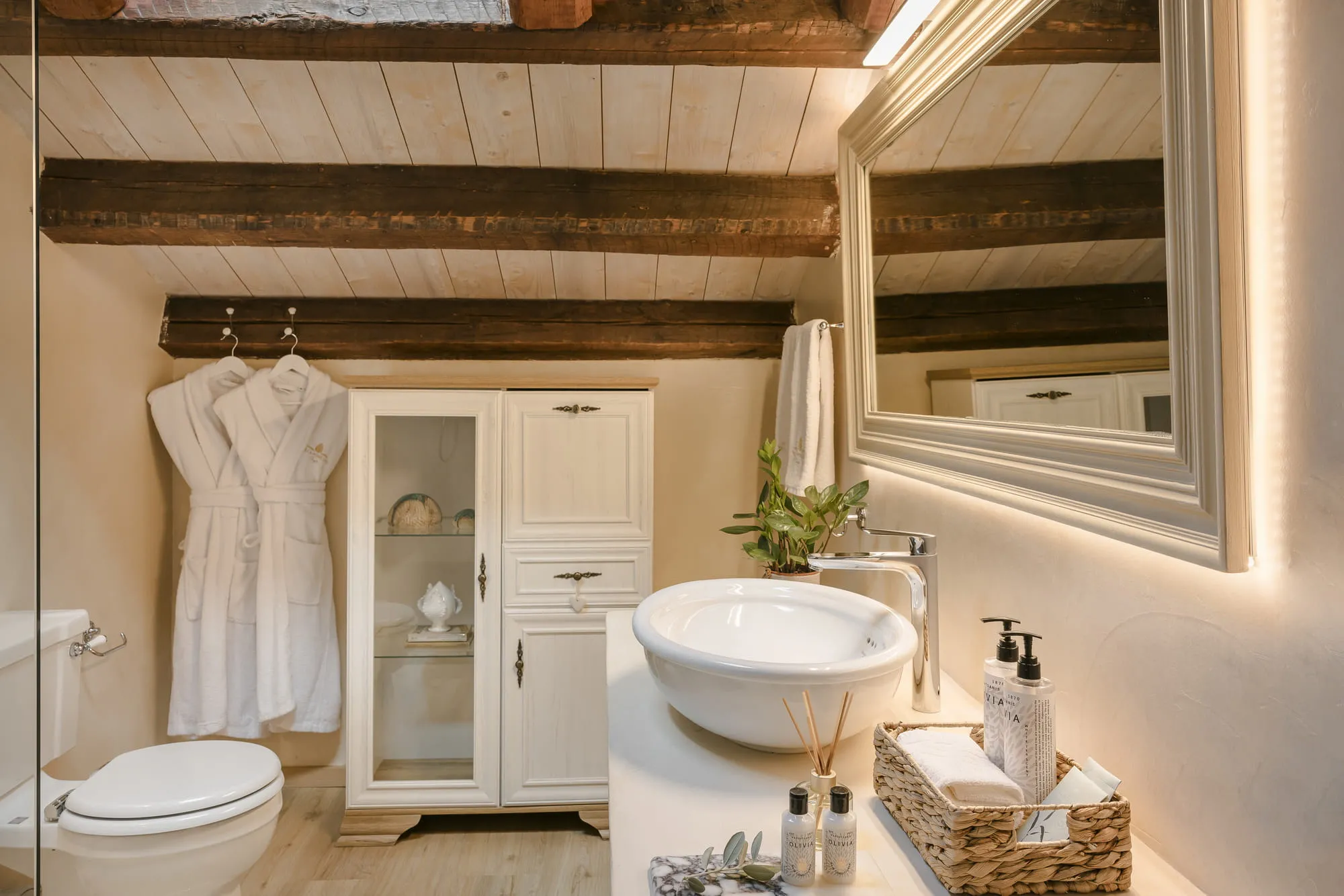 The Mallow en-suite bathroom 